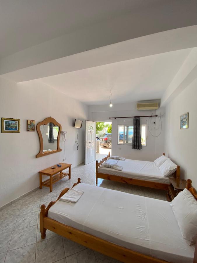 Henardi Apartments Ksamil Bagian luar foto